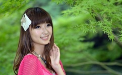 浴室里强摁做开腿呻吟的漫画